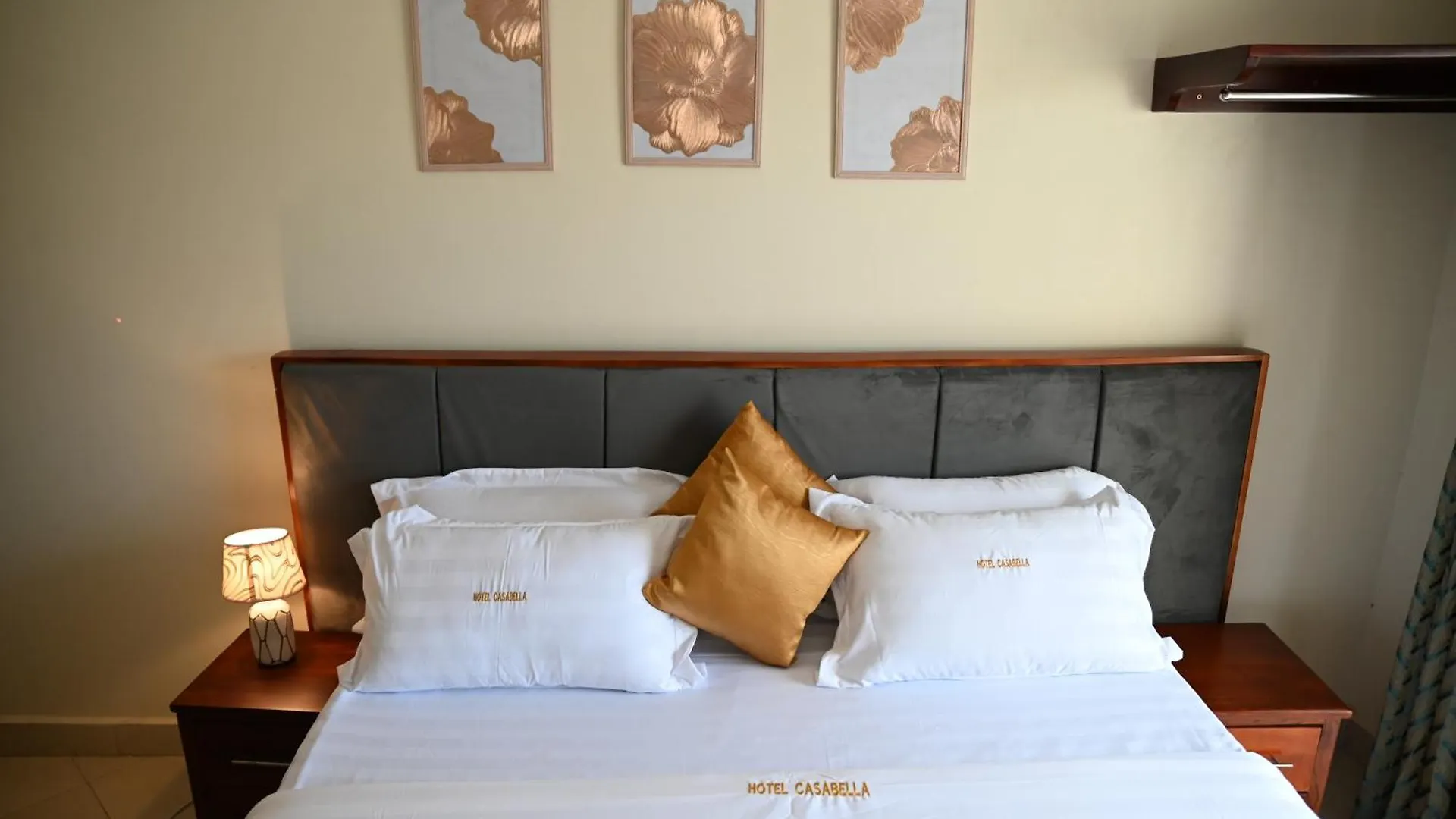 Hotel Casabella Энтеббе 4*,  Уганда